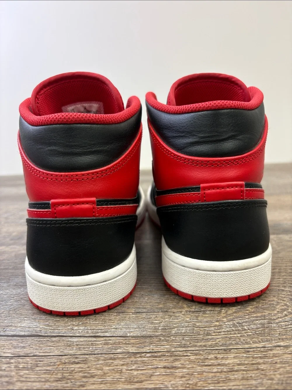 Nike Air Jordan 1 Mid “Alternate Bred” Black Red Sneakers Men’s Size 7.5